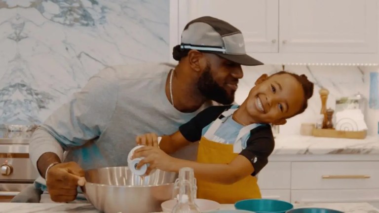 ‘Never Too Big to Be a Daddy’s Girl’: Fans Race to LeBron James’ Defense After He Was Trashed for Still Carrying His 10-Year-Old Daughter ‘Never Too Big to Be a Daddy’s Girl’: Fans Race to LeBron James’ Defense After He Was Trashed for Still Carrying His 10-Year-Old Daughter