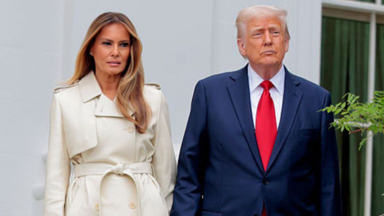 ‘Embarrassing for All of Us’: Late Night Comedian Drops Crushing Video Clip of Trump Rambling, But Melania Punchline at the End Has Everyone in Stitches ‘Embarrassing for All of Us’: Late Night Comedian Drops Crushing Video Clip of Trump Rambling, But Melania Punchline at the End Has Everyone in Stitches