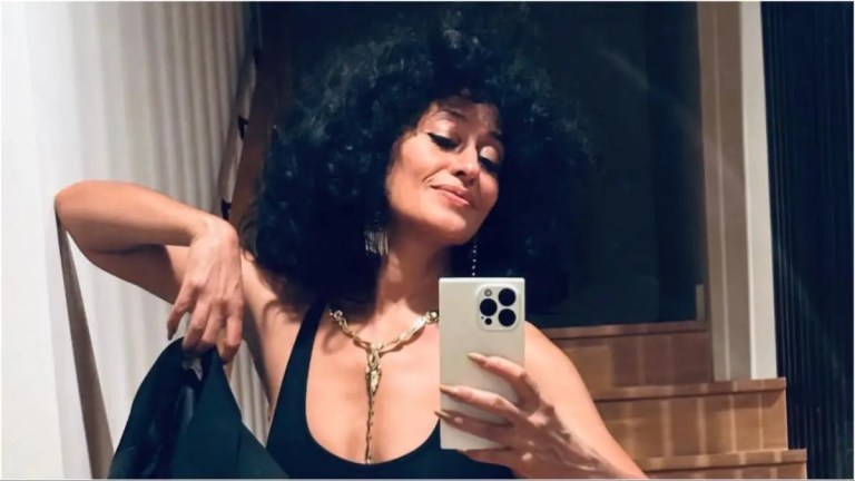 ‘Looking Thicker Than Cold Grits’: Tracee Ellis Ross Flaunts Her Curves In New Bikini Pics, But Fans Can’t Stop Zooming In on Her Half ‘Looking Thicker Than Cold Grits’: Tracee Ellis Ross Flaunts Her Curves In New Bikini Pics, But Fans Can’t Stop Zooming In on Her Half