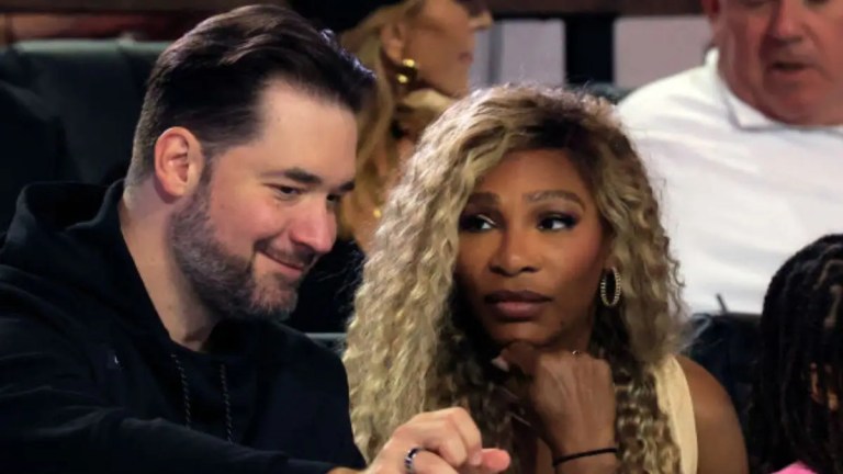 ‘This Reeks of Her Husband’s Influence’: Fans Expose Serena Williams’ Husband and Reddit Co-Founder Alexis Ohanian for Cashing In on Her Weight Loss Secret ‘This Reeks of Her Husband’s Influence’: Fans Expose Serena Williams’ Husband and Reddit Co-Founder Alexis Ohanian for Cashing In on Her Weight Loss Secret