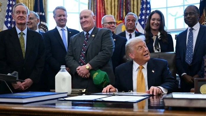 ‘Diarrhea Can be Very Painful’: Trump Rushes Out of Briefing Claiming Meetings, but Cameras Catch Him Speaking to Reporters Shortly After ‘Diarrhea Can be Very Painful’: Trump Rushes Out of Briefing Claiming Meetings, but Cameras Catch Him Speaking to Reporters Shortly After