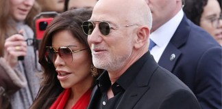 ‘Almost Fell and Broke Her Neck’: Lauren Sánchez Tries to Sell Sexy with Jeff Bezos Then Her Wobbly Walk Ruins the Fantasy