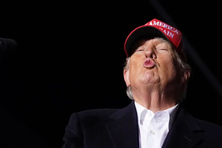 ‘Extra Creepy’: Trump Admits Women Are an Addiction After Canoodling with Young Audience Member at .5 Million Speech In Resurfaced Clip, Boosting Suspicions About Files ‘Extra Creepy’: Trump Admits Women Are an Addiction After Canoodling with Young Audience Member at .5 Million Speech In Resurfaced Clip, Boosting Suspicions About Files
