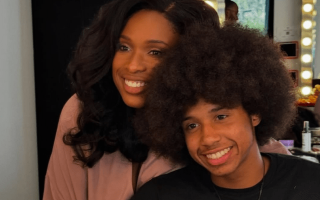 JENNIFER HUDSON AND VIOLA DAVIS BOND OVER MOM GUILT AND PARENTING TEENS JENNIFER HUDSON AND VIOLA DAVIS BOND OVER MOM GUILT AND PARENTING TEENS
