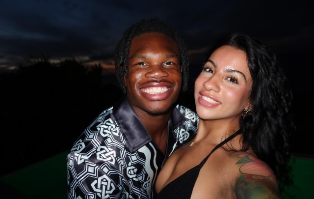 TRAVIS HUNTER AND WIFE LEANNA LENEE WELCOME BABY BOY TRAVIS HUNTER AND WIFE LEANNA LENEE WELCOME BABY BOY