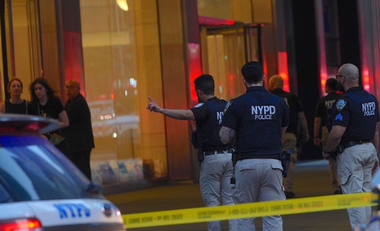 Mass Shooting: 4 Killed After Gunman Shane Tamura Opened Fire In NYC, NFL HQ Targeted Specifically Mass Shooting: 4 Killed After Gunman Shane Tamura Opened Fire In NYC, NFL HQ Targeted Specifically