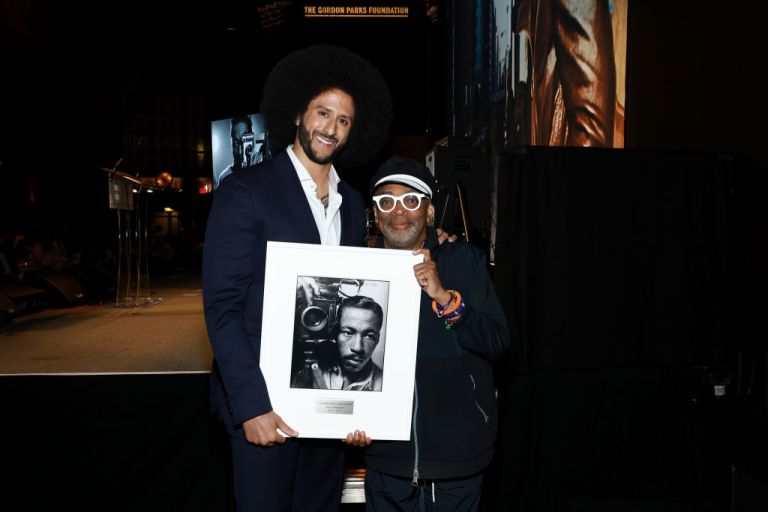 ESPN Won’t Air Spike Lee‘s Docuseries About Colin Kaepernick Because Of ‘Creative Differences’ ESPN Won’t Air Spike Lee‘s Docuseries About Colin Kaepernick Because Of ‘Creative Differences’