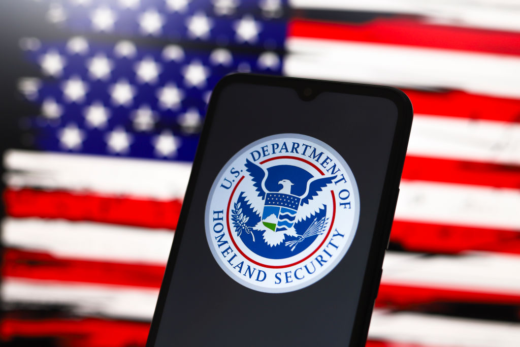 Homeland Security Agent Caught Lying About Shooting At Unarmed Black Man In D.C. | FROUSA NEWS