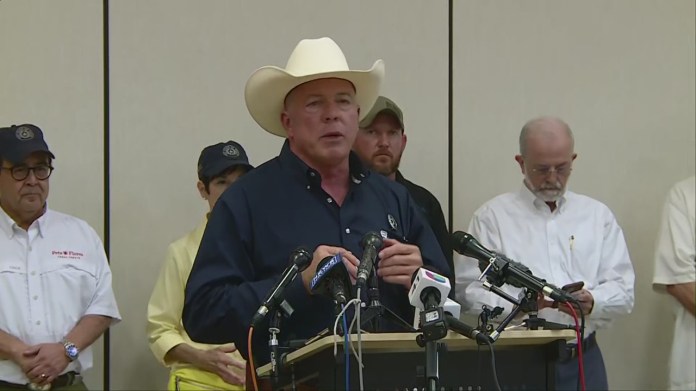 Kerr County community comes together amid devastating flooding