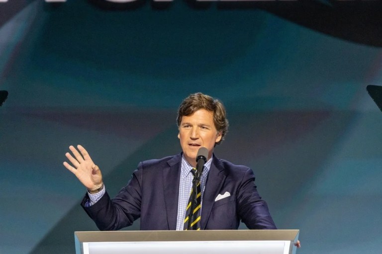 Tucker Carlson Claims Jeffrey Epstein Was an Israeli Agent Blackmailing US Politicians Tucker Carlson Claims Jeffrey Epstein Was an Israeli Agent Blackmailing US Politicians