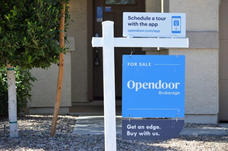 Steve Eisman of ‘The Big Short’ Fame Calls 3128% Opendoor Price Target ‘Gutsy, Nuts, or Plain… Manipulative’ – GoPro (NASDAQ:GPRO), Krispy Kreme (NASDAQ:DNUT) Steve Eisman of ‘The Big Short’ Fame Calls 3128% Opendoor Price Target ‘Gutsy, Nuts, or Plain… Manipulative’ – GoPro (NASDAQ:GPRO), Krispy Kreme (NASDAQ:DNUT)