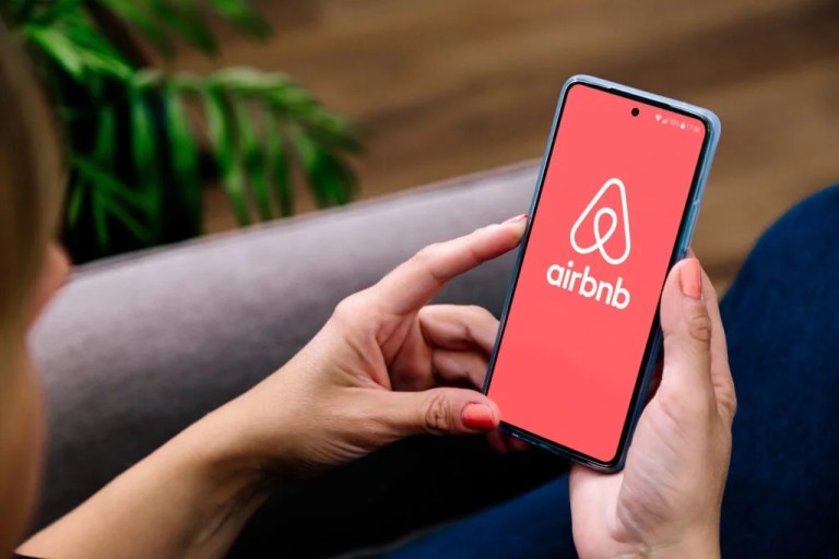 Airbnb Q2 Earnings: Revenue, EPS Beat Estimates; Stock Repurchase – Airbnb (NASDAQ:ABNB) Airbnb Q2 Earnings: Revenue, EPS Beat Estimates; Stock Repurchase – Airbnb (NASDAQ:ABNB)