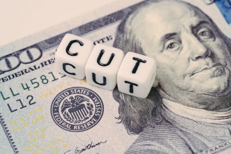 Larry Summers Warns Scott Bessent: ‘Unless We See A Recession,’ You Shouldn’t Be Prescribing A 175 Basis Point Cut In Interest Rates Larry Summers Warns Scott Bessent: ‘Unless We See A Recession,’ You Shouldn’t Be Prescribing A 175 Basis Point Cut In Interest Rates