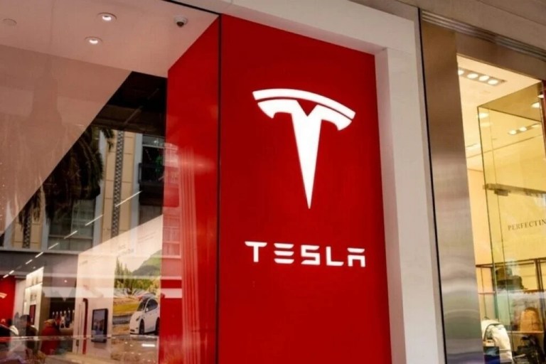 Tesla Offers /Hour Robotaxi Jobs, BYD Sets India Record, Chinese EV CEO Pushes Rivals, Ford Unveils TSLA-Like Platform — Weekly Mobility Recap – Tesla (NASDAQ:TSLA), Ford Motor (NYSE:F) Tesla Offers /Hour Robotaxi Jobs, BYD Sets India Record, Chinese EV CEO Pushes Rivals, Ford Unveils TSLA-Like Platform — Weekly Mobility Recap – Tesla (NASDAQ:TSLA), Ford Motor (NYSE:F)