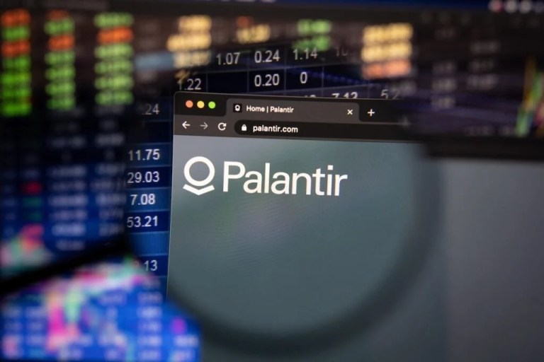 Consumer Tech News (August 18–August 22): Powell Turns Dovish As Walmart, Target Earnings Steer Sentiment, While AI Hangover Hits Palantir – Apple (NASDAQ:AAPL), Broadcom (NASDAQ:AVGO) Consumer Tech News (August 18–August 22): Powell Turns Dovish As Walmart, Target Earnings Steer Sentiment, While AI Hangover Hits Palantir – Apple (NASDAQ:AAPL), Broadcom (NASDAQ:AVGO)