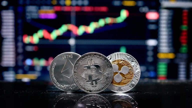 Bitcoin Tumbles Amid ETF Outflows; Ethereum, Dogecoin, Solana Crash: Analytics Firm Says ETH Can Make It To ,000 – Grayscale Bitcoin Mini Trust (BTC) Common units of fractional undivided beneficial interest (ARCA:BTC) Bitcoin Tumbles Amid ETF Outflows; Ethereum, Dogecoin, Solana Crash: Analytics Firm Says ETH Can Make It To ,000 – Grayscale Bitcoin Mini Trust (BTC) Common units of fractional undivided beneficial interest (ARCA:BTC)