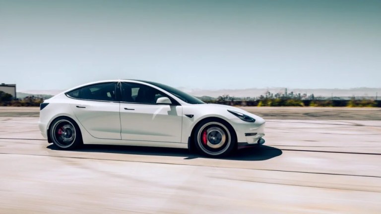 Tesla Is Running Low On Model Y Inventory In US As Federal EV Credit Deadline Draws Closer – Tesla (NASDAQ:TSLA) Tesla Is Running Low On Model Y Inventory In US As Federal EV Credit Deadline Draws Closer – Tesla (NASDAQ:TSLA)