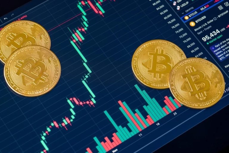 Bitcoin, Ethereum, XRP, Dogecoin Up As Market Awaits Nvidia Earnings Bitcoin, Ethereum, XRP, Dogecoin Up As Market Awaits Nvidia Earnings