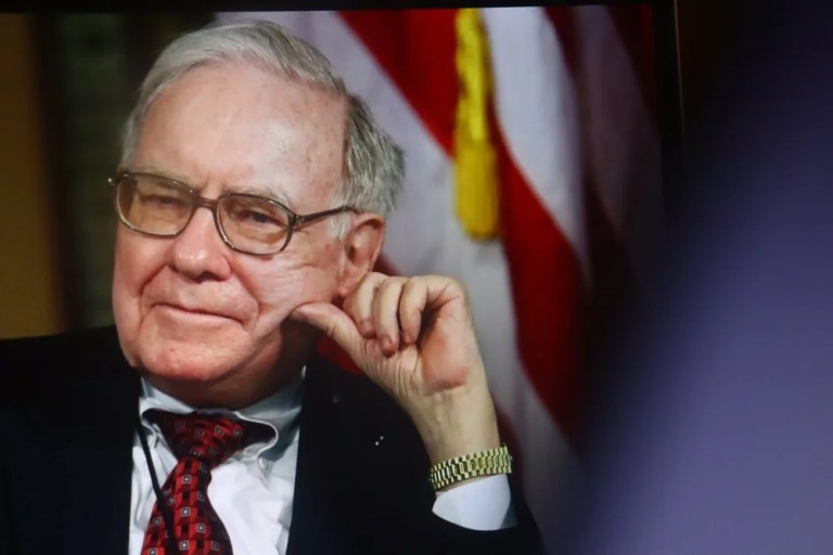 Warren Buffett’s Tip for the Middle Class: ‘Do Not Save What Is Left After Spending, but Spend What Is Left After Saving’ Warren Buffett’s Tip for the Middle Class: ‘Do Not Save What Is Left After Spending, but Spend What Is Left After Saving’