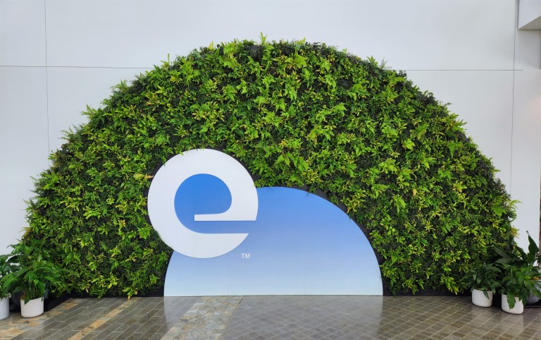 Expedia stock soars 15% as B2B momentum fuels revenue growth Expedia stock soars 15% as B2B momentum fuels revenue growth