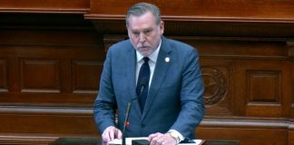 Texas faith leaders divided over school prayer, Bible reading periods as deadline for SB 11 approaches | Houston Public Media