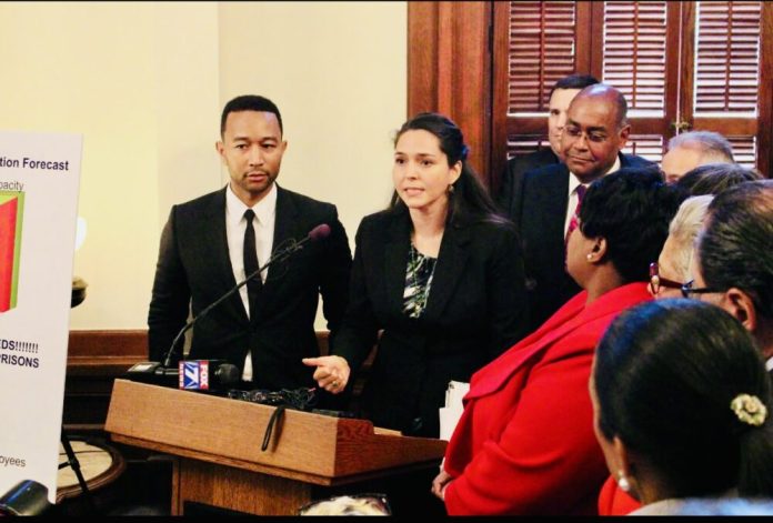 After 40 years in the U.S., former Harris County official returns to Mexico in search for a better future | Houston Public Media