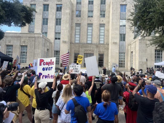 Thousands march in downtown Houston during another ‘No Kings’ protest | Houston Public Media
