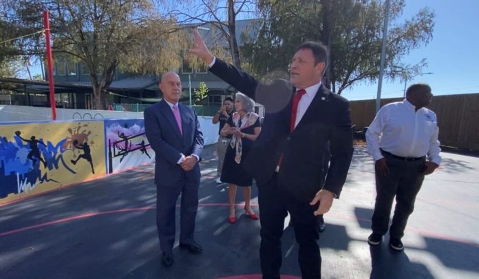 Whitmire quells concerns about $16 million Houston homeless resource hub during walkthrough | Houston Public Media