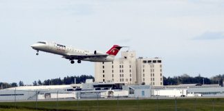 Several killed as private jet registered to Houston company crashes on takeoff in Maine, FAA says | Houston Public Media