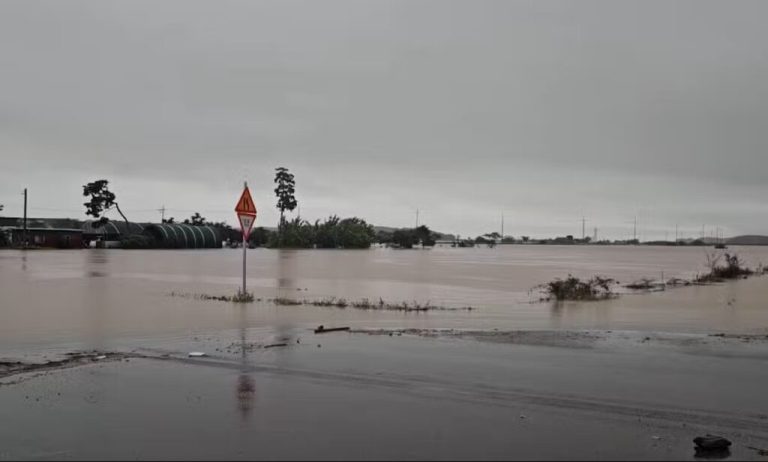 ‘My car’s being swept away’: South Korea flood victim calls wife ‘My car’s being swept away’: South Korea flood victim calls wife