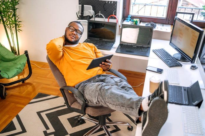 Gen Z are ‘overemployed,’ holding down 5 jobs and earning over $3k a day—and it’s totally legal