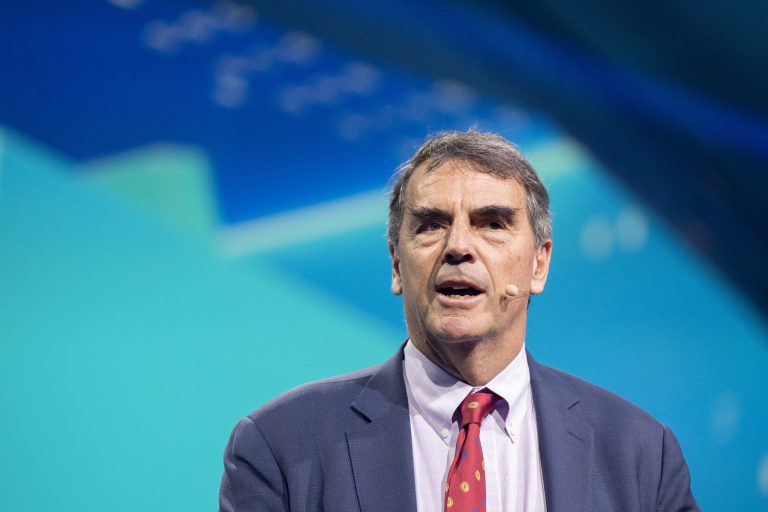 Exclusive: Bitcoin bull Tim Draper raises 0 million for new venture fund Exclusive: Bitcoin bull Tim Draper raises 0 million for new venture fund