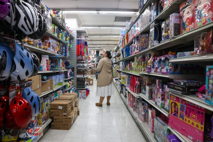 There’s a ‘scary’ recession warning hidden in the too-good-to-be-true economic data, Wells Fargo warns