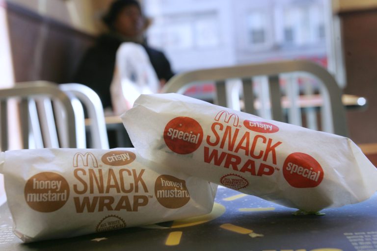 McDonald’s brought back the Snack Wrap – and it’s so popular some stores are running out of lettuce McDonald’s brought back the Snack Wrap – and it’s so popular some stores are running out of lettuce