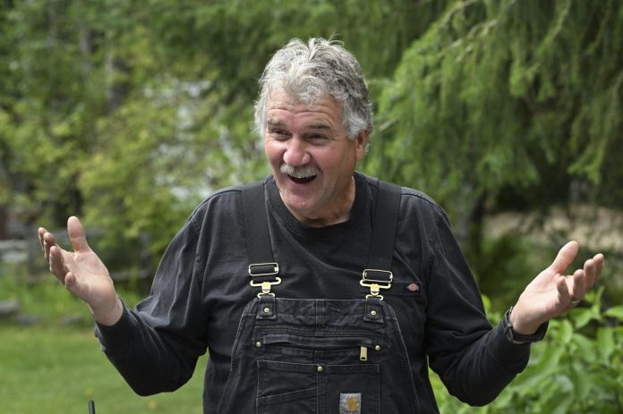 Motorcycle diplomacy: Putin gifts $22k Ural bike to Alaska man who went viral for his Russian wheels