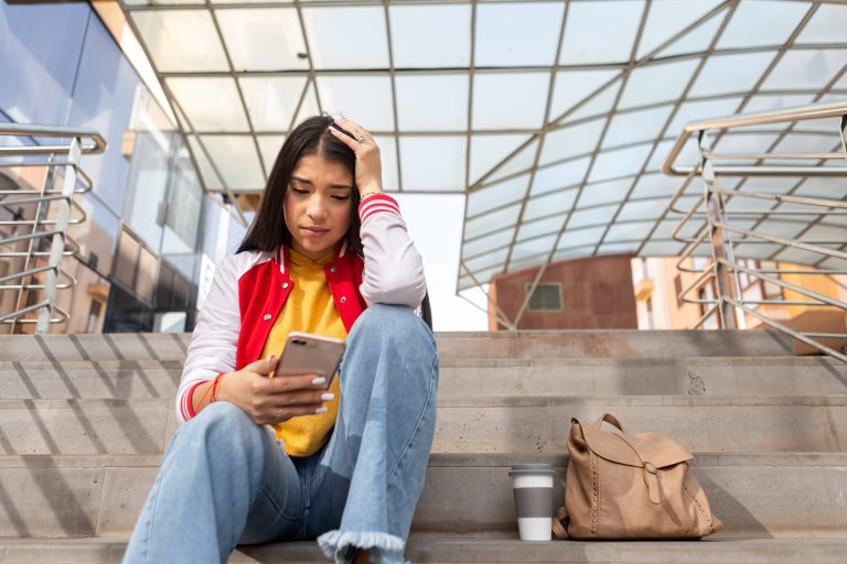Americans think you should land your dream job by 29, buy your first home at 30, and earn six figures by 35—they’re in for a reality check Americans think you should land your dream job by 29, buy your first home at 30, and earn six figures by 35—they’re in for a reality check