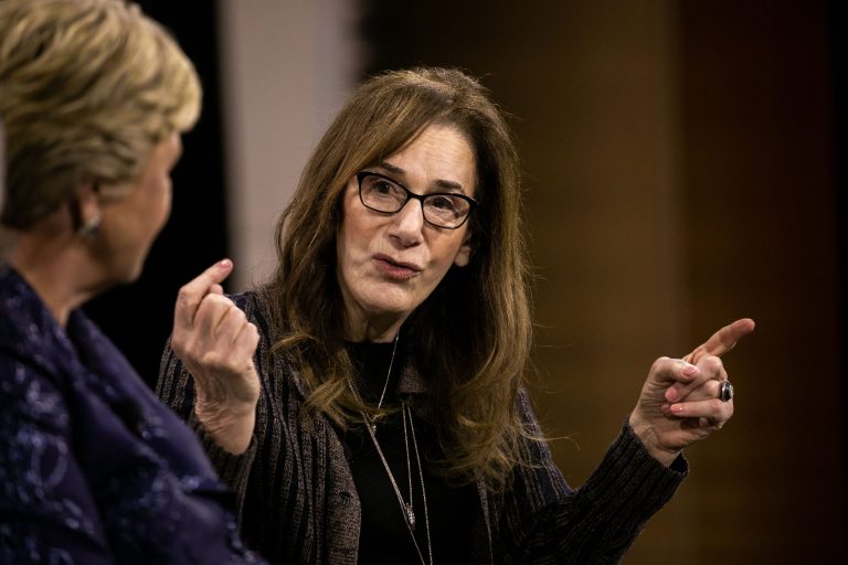 82-year-old CEO grew a .8 billion fortune from company shares—now she’s selling stock to charity and signed Bill Gates’ pledge to give away 99% 82-year-old CEO grew a .8 billion fortune from company shares—now she’s selling stock to charity and signed Bill Gates’ pledge to give away 99%
