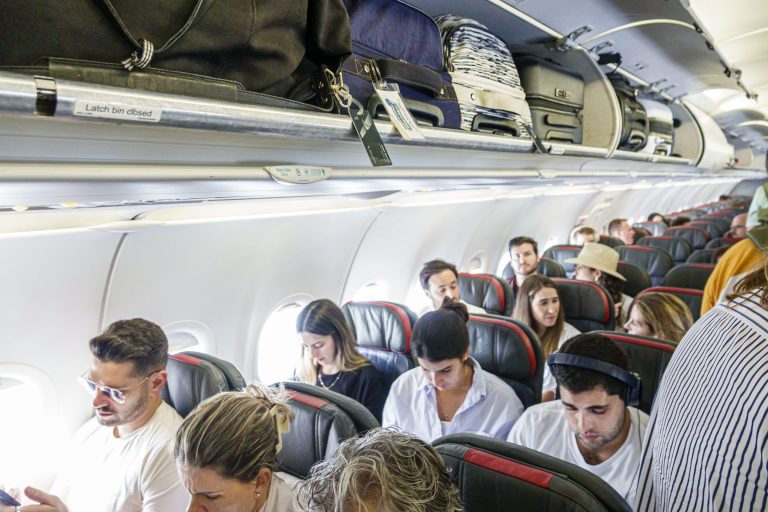 Airline customers are suing Delta and United, claiming millions of travelers paid extra for window seats only to be seated next to windowless walls Airline customers are suing Delta and United, claiming millions of travelers paid extra for window seats only to be seated next to windowless walls