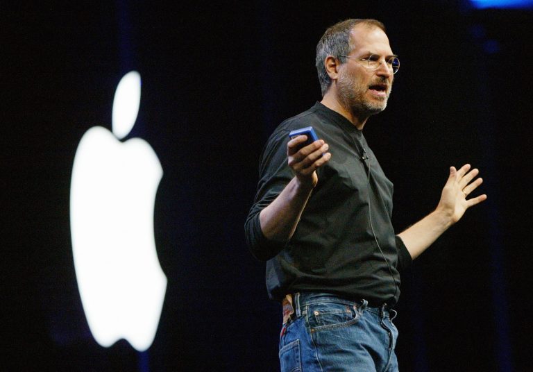 Steve Jobs’ first Silicon Valley boss turned down an offer to buy a third of Apple for ,000—today, his share would be worth nearly trillion Steve Jobs’ first Silicon Valley boss turned down an offer to buy a third of Apple for ,000—today, his share would be worth nearly trillion
