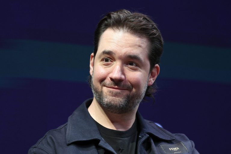 Millionaire Alexis Ohanian walked out of the LSAT 20 minutes in, went to a Waffle House and decided he was ‘gonna invent a career’—he founded Reddit Millionaire Alexis Ohanian walked out of the LSAT 20 minutes in, went to a Waffle House and decided he was ‘gonna invent a career’—he founded Reddit