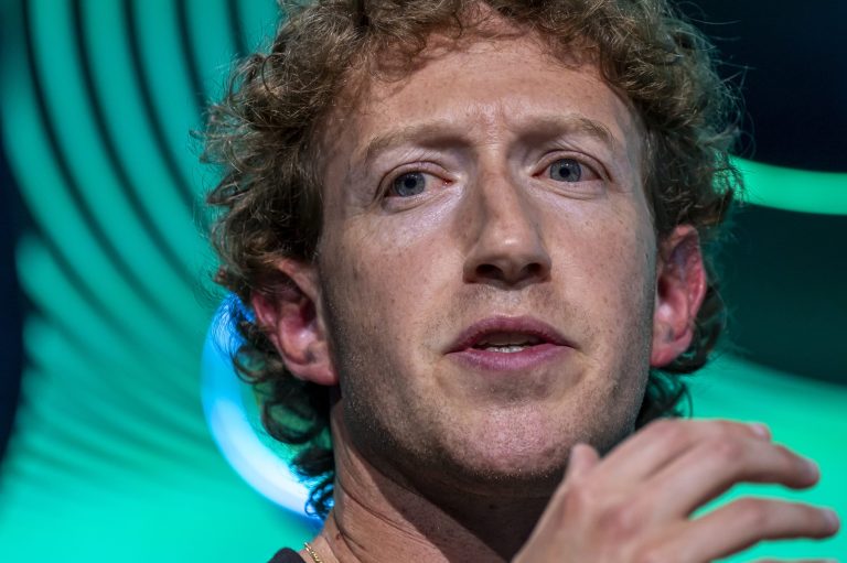 Meta contractors say they can see Facebook users sharing private information with their AI chatbots Meta contractors say they can see Facebook users sharing private information with their AI chatbots