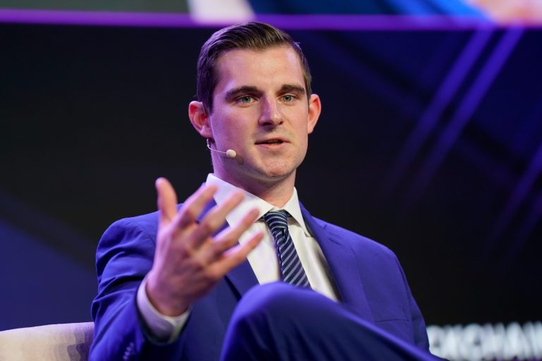 Trump’s 29-year-old crypto guru Bo Hines is juggling dozens of job offers as he heads to the private sector Trump’s 29-year-old crypto guru Bo Hines is juggling dozens of job offers as he heads to the private sector
