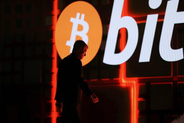 Michael Saylor hit by market revolt as his Bitcoin premium sinks Michael Saylor hit by market revolt as his Bitcoin premium sinks