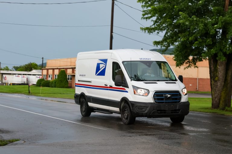 Here’s how much the USPS will raise prices this holiday season Here’s how much the USPS will raise prices this holiday season