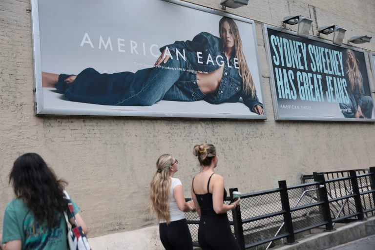 American Eagle foot traffic plummeted in the aftermath of the Sydney Sweeney ad controversy American Eagle foot traffic plummeted in the aftermath of the Sydney Sweeney ad controversy