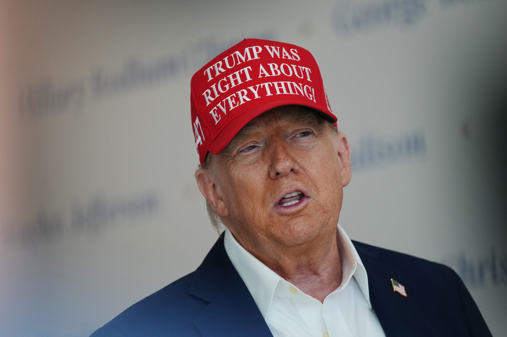 Trump says Intel agreed to give the government 10% of the chipmaker. ‘We do a lot of deals like that. I’ll do more of them’ | FROUSA Media