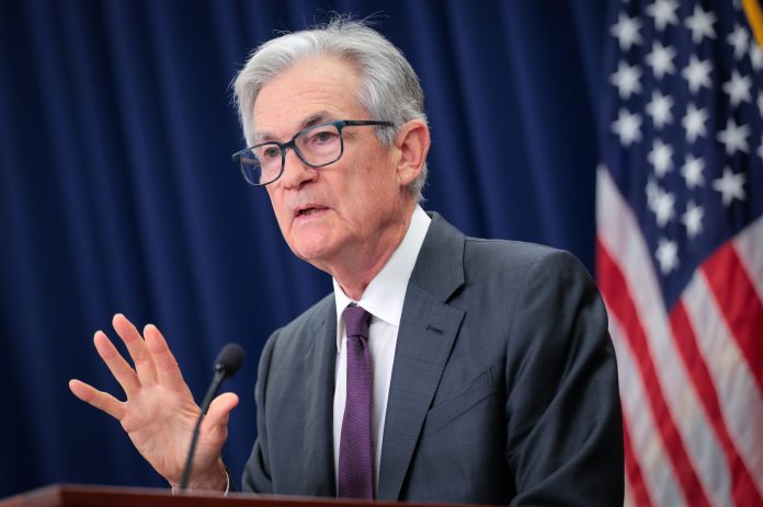 Amid weak hiring and White House attacks, the Fed lowers rates—its first move in 2025 and a test of Powell’s independence | Fortune