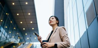 The way to get middle managers to embrace AI?Invest in people, not technology, first | Fortune