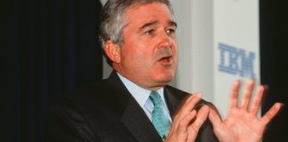 Louis Gerstner, CEO credited with turning around IBM, dies at 83 | Fortune