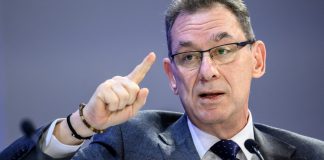 Pfizer CEO Albert Bourla’s best leadership advice: Being optimistic is better than being right | Fortune